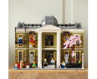LEGO Icons 10326 Muzeum Historii Naturalnej - 1202301 - zdjęcie 6